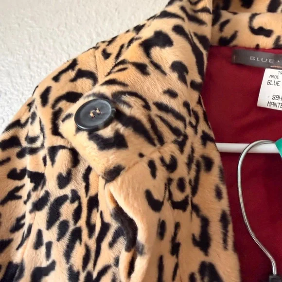 Leopard print coat skirt set, belted coat pocket side,slit skirt, plush print. - Picture 4 of 10